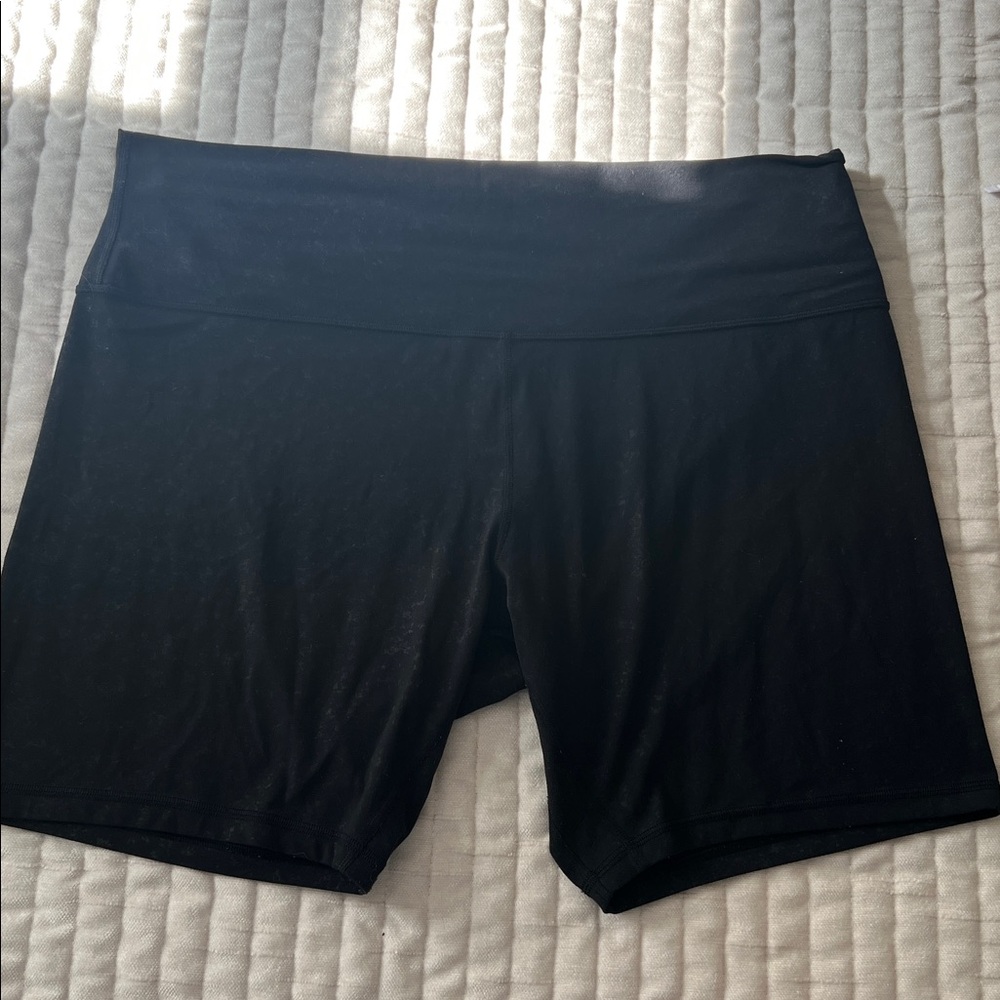 Lululemon Black High-Waisted biker shorts!